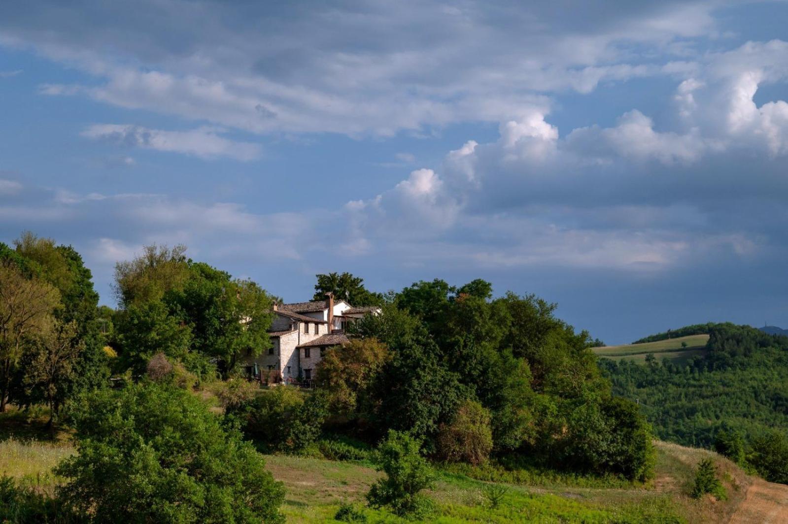 Agriturismo Il Fienile Di Ca Battista Cagli Dış mekan fotoğraf